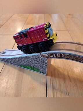 2012 BATTERY OPERATED SALTY! WORKING! Diecast Thomas Train Wooden Railway